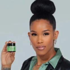 Mielle Organics - Rosemary Mint - Strengthening Edge Gel (Lisseur De Bordures Fortifiant) 7 Mielle Organics - Rosemary Mint - Strengthening Edge Gel (Lisseur De Bordures Fortifiant) -Shea Moisture Boutique mielle organics rosemary mint strengthening hair edge gel 2