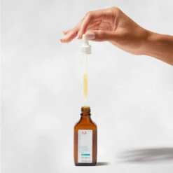 Moroccanoil - Oily Scalp Treatment - Traitement Pour Cuir Chevelu Gras 7 Moroccanoil - Oily Scalp Treatment - Traitement Pour Cuir Chevelu Gras -Shea Moisture Boutique moroccanoil colorful black oily scalp treatment for oily scalp traitement pour cuir chevelu gras 03